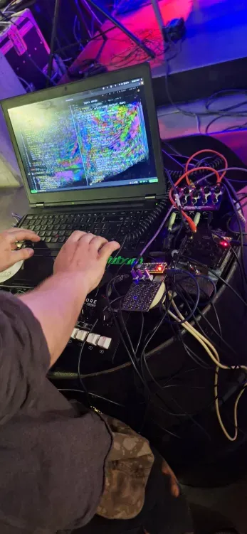 Chaos Lab VII - Photo 7